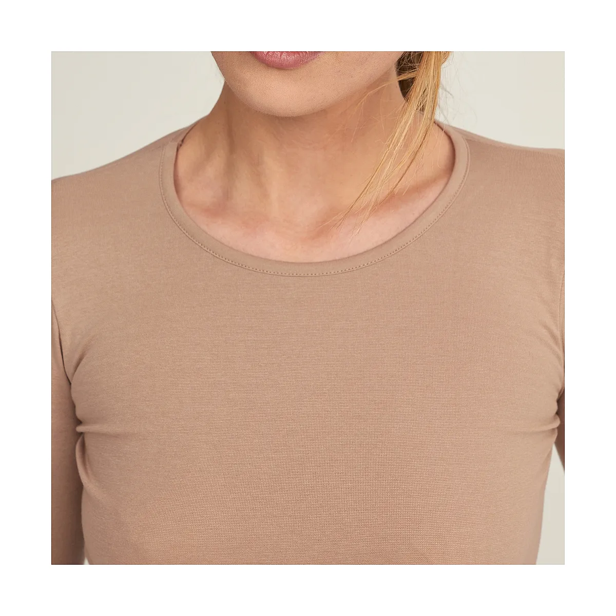 5876b ROUND NECK BASIC UNDERSHIRT