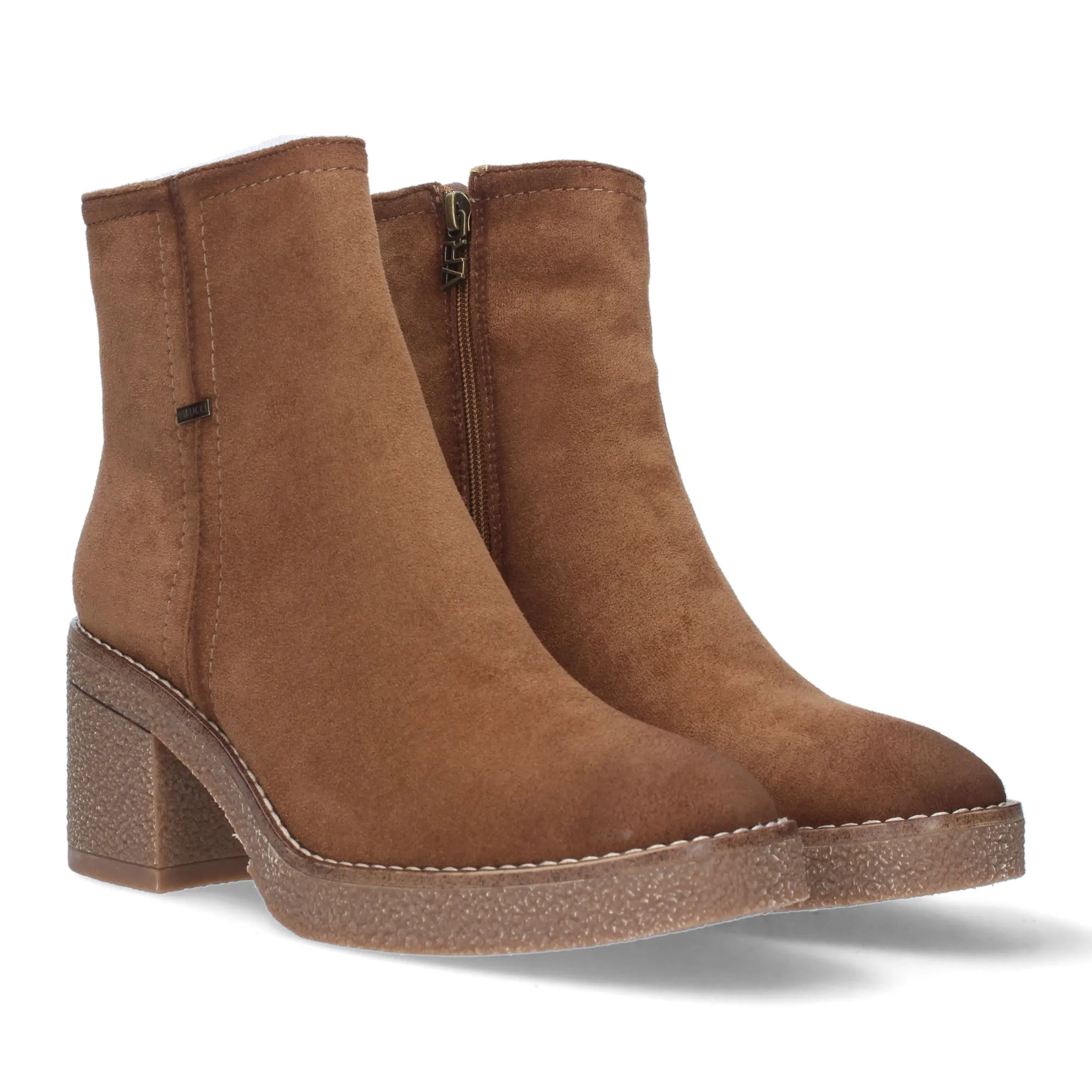 BOTINES COLOR MARRóN TACóN CóMODO COSTURA CAñA MUJER VR3501