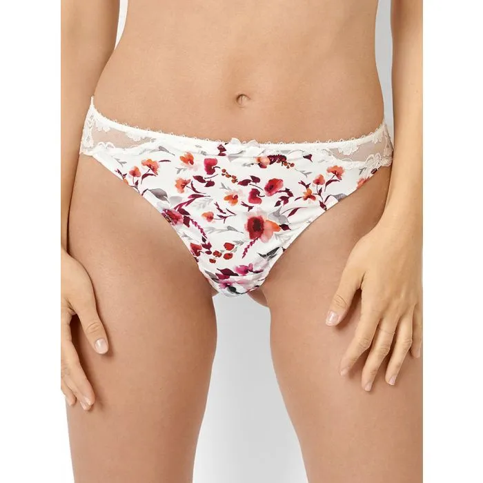 Brasileña Sans Complexe Muse Tanga AE80