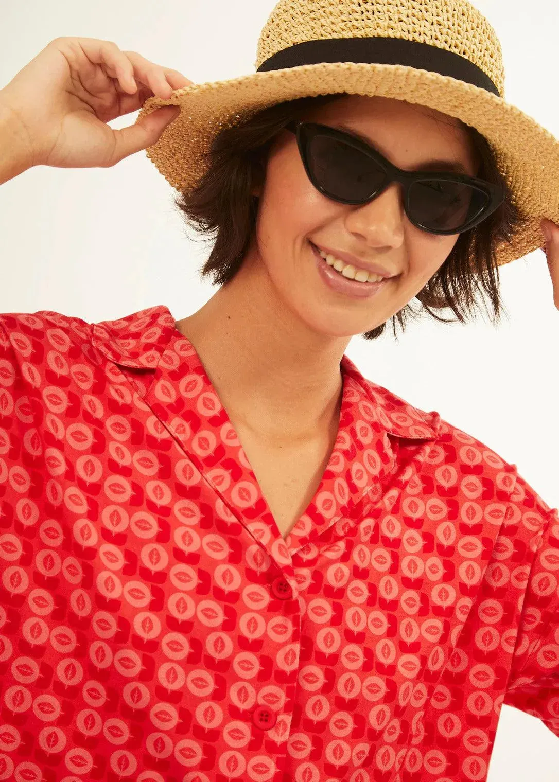 Camisa Xantik Manga Corta Ruby Bouquet