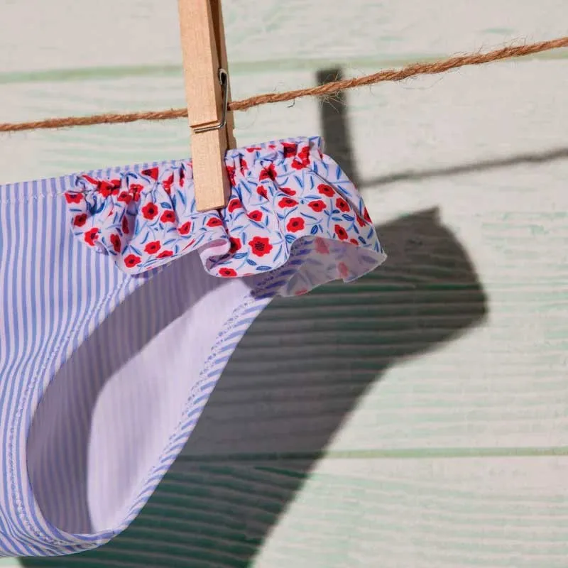 Conjunto baño bebé niña camiseta y culetin rayas y flores de Ysabel Mora