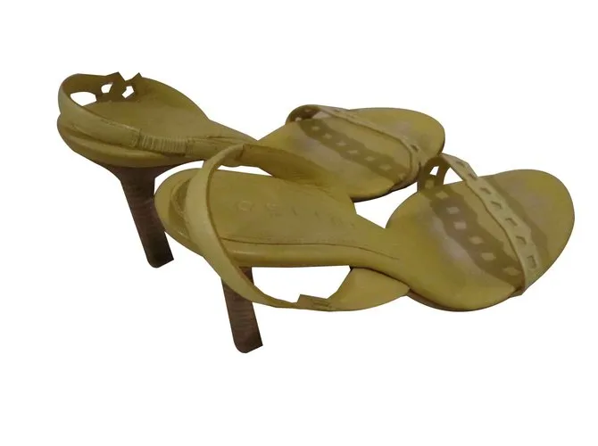 Céline Sandalias Amarillo 