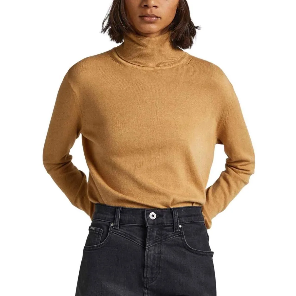 DONNA TURTLENECK