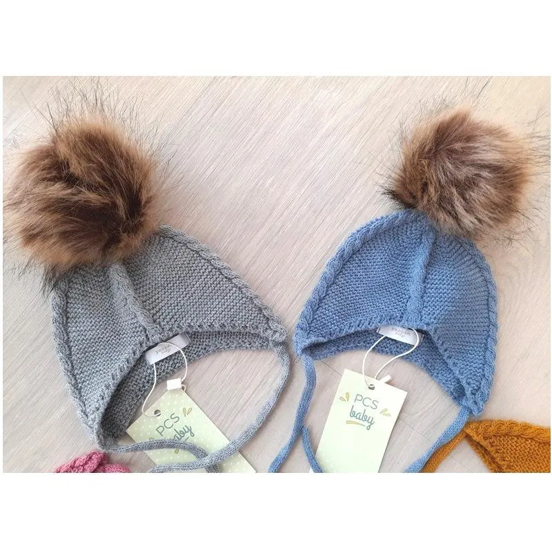Gorro bebé ochos PECESA Pompón