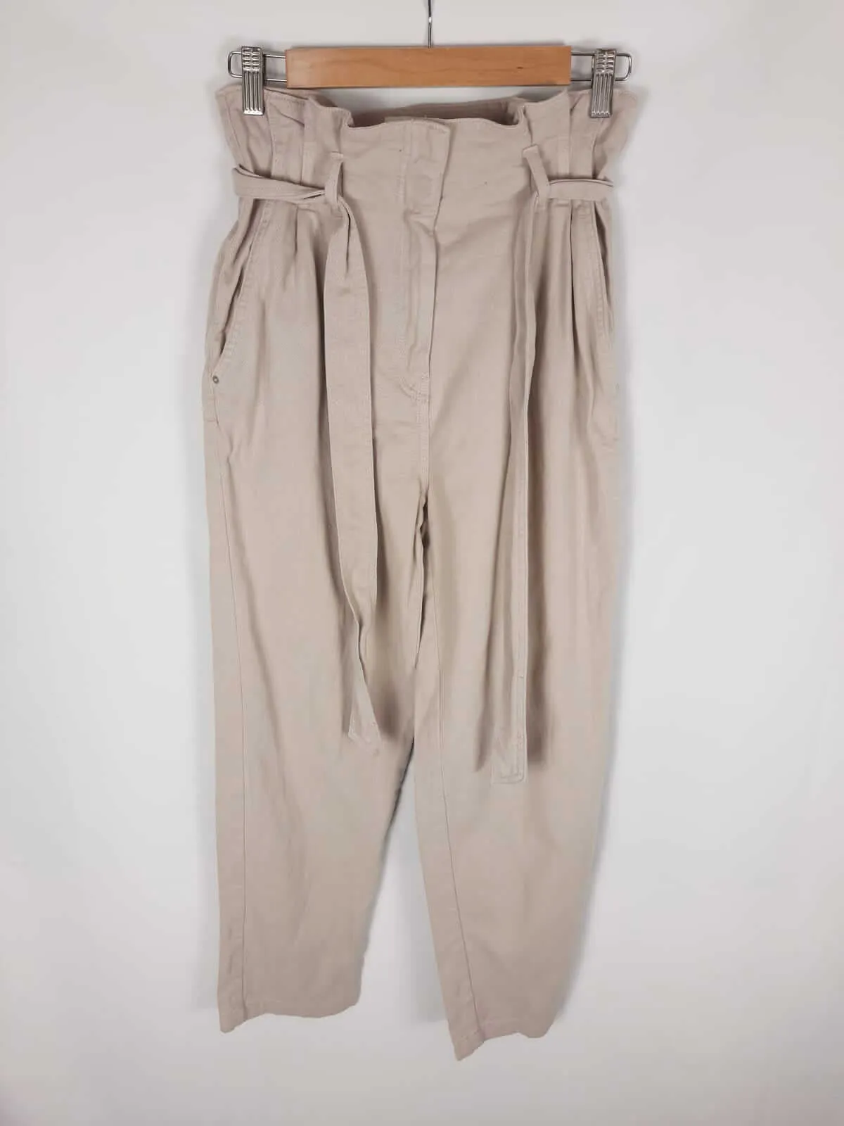H&M.Slouchy beiges T.34