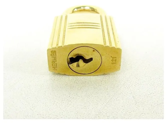 Hermès Cadenas Dorado 