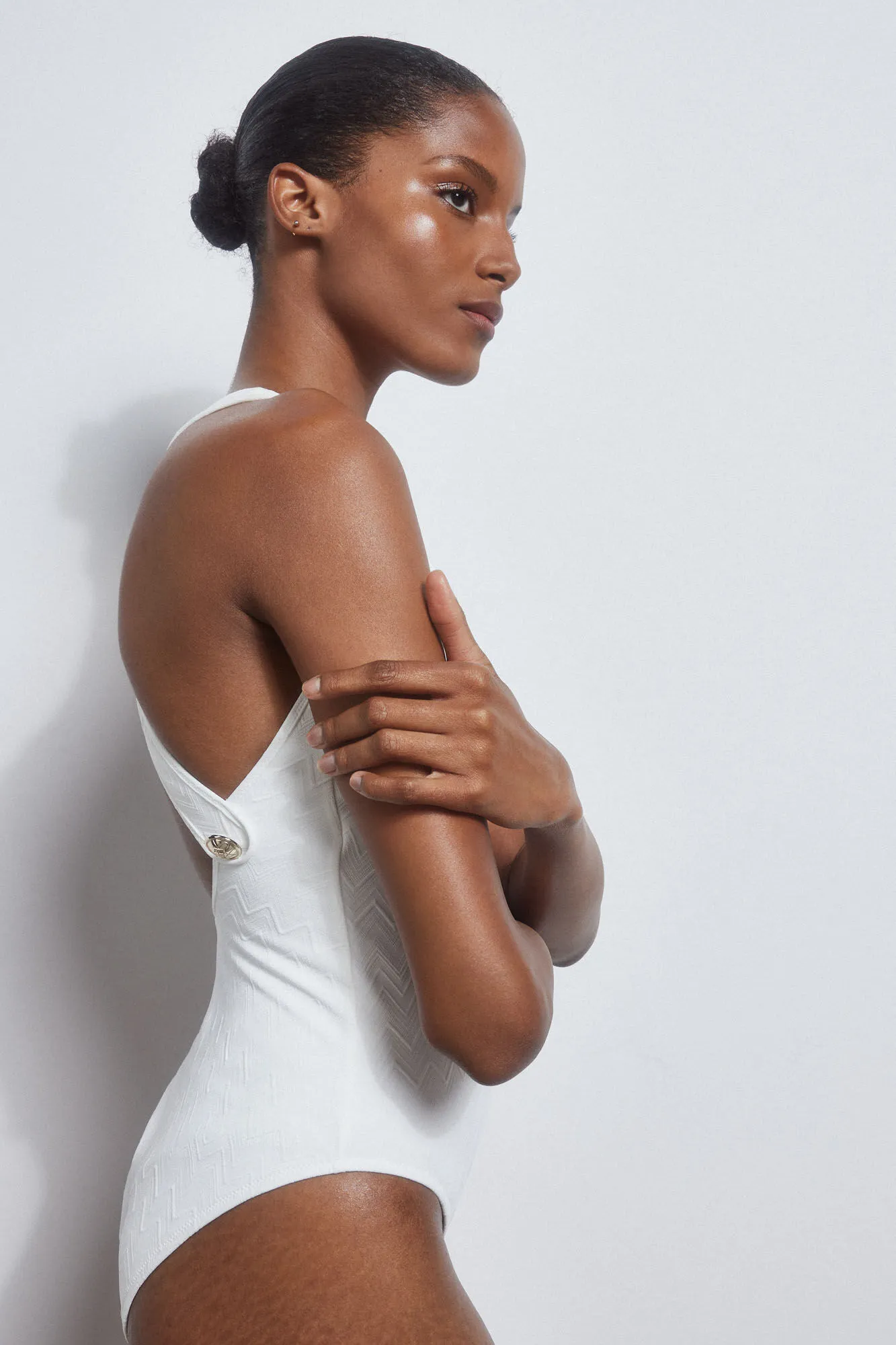 MINIMALIST VNECK SWIMSUIT