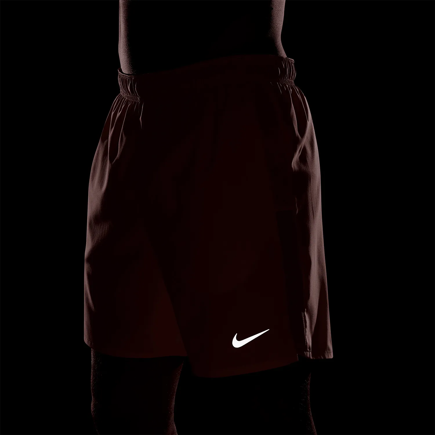 Nike Challenger Logo 7in Shorts