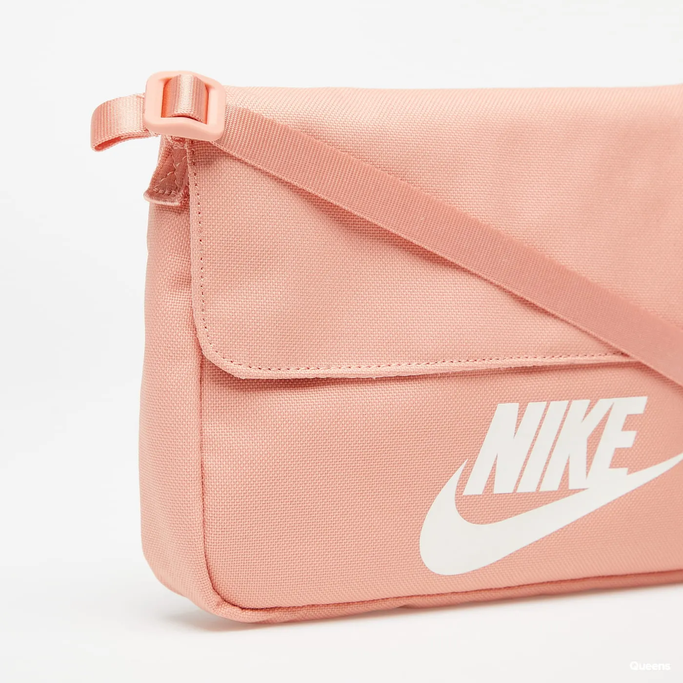 Nike Futura 365 Crossbody Bag