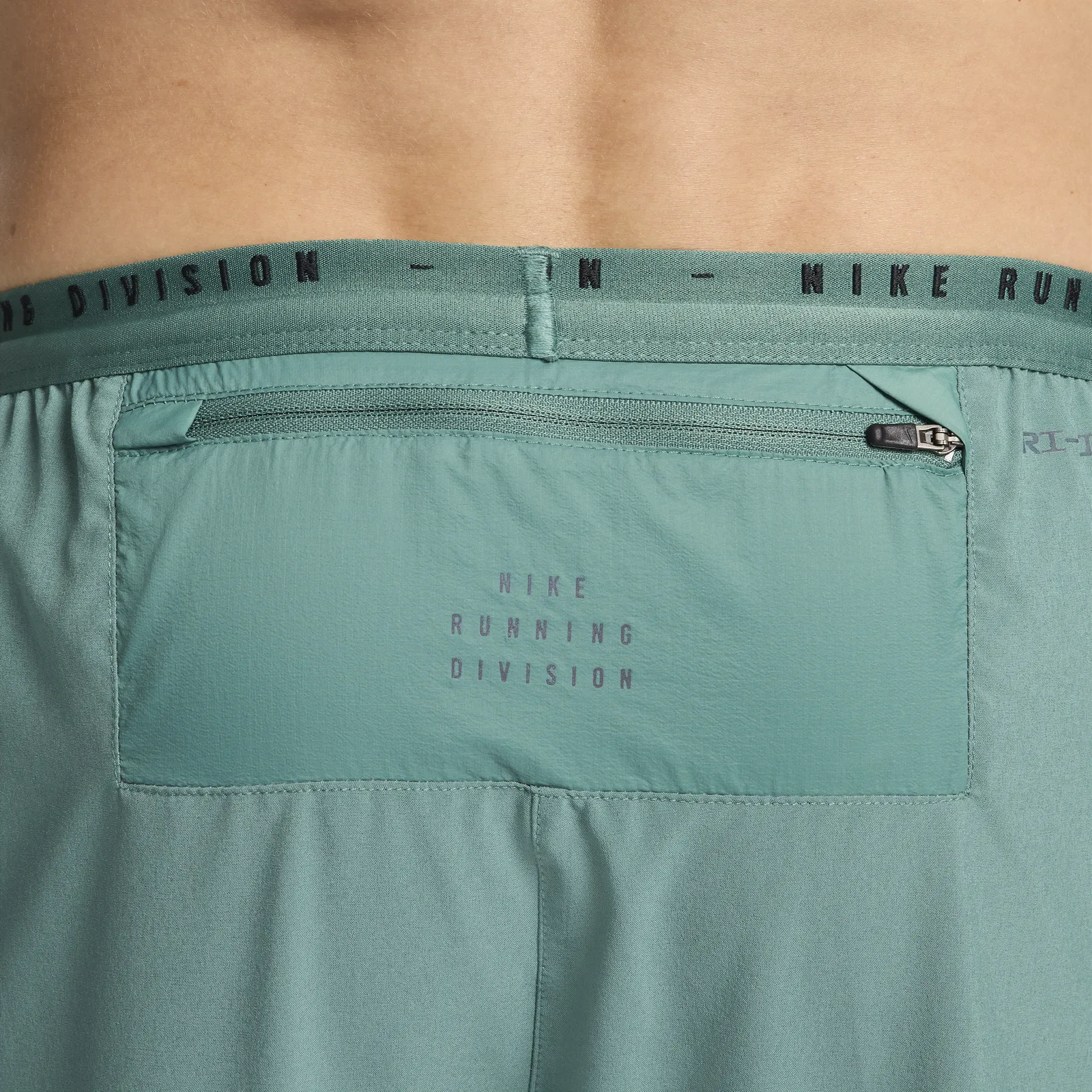 NIKE RUNNING DIVISION DRIFIT ADV UV
