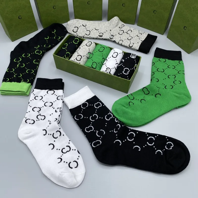 Nuevo estilo 2024 Diseñador Socks Men Mujeres Algodón puro Bordado clásico Color sólido Breatable Blanco Blanco Fútbol Gris Runn