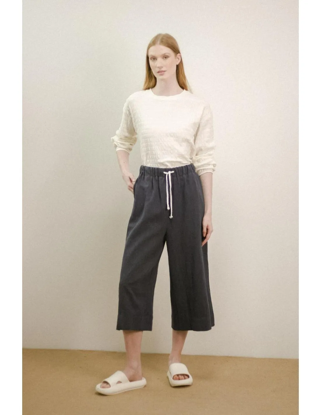 PANTALÓN AJUSTABLE ANCHO PAN PRODUCTO BÁSICO