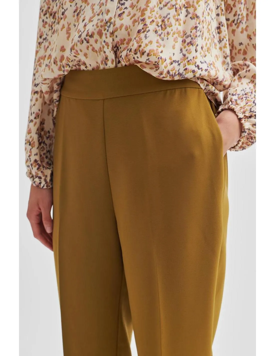 PANTALÓN CROPPED SECOND FEMALE FIQUE