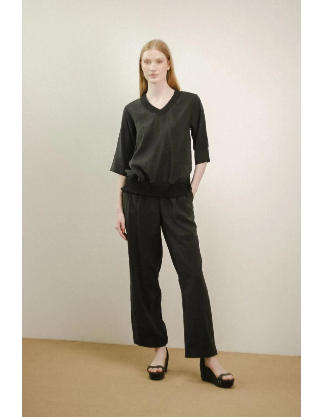 PANTALÓN DE PIERNA ANCHA PAN PRODUCTO BÁSICO