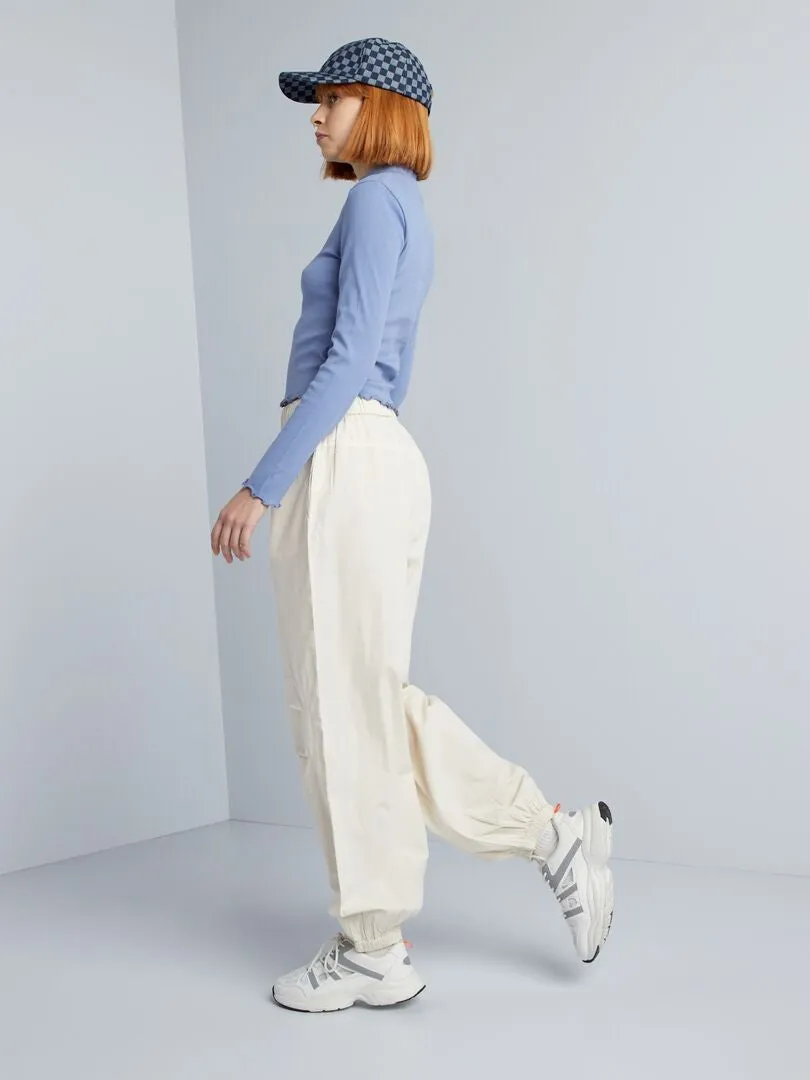 PANTALóN LIGERO Y ANCHO  BEIGE