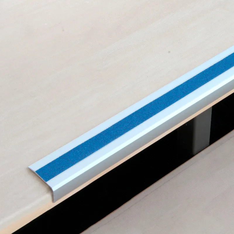 Perfil de borde de peldaño antideslizante, aluminio m2 Universal azul, ancho 610 mm, grosor 3 mm