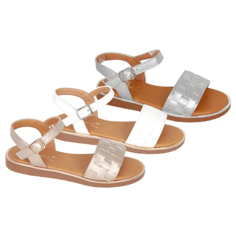 Sandalias para niña con hebilla