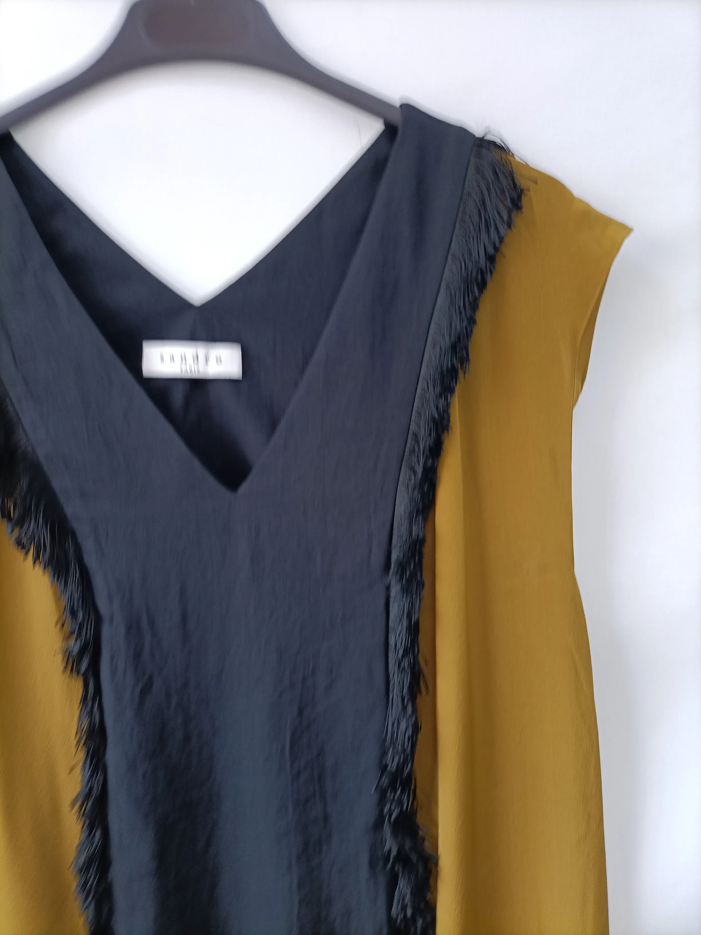 SANDRO. Vestido seda bicolor Tu (s/m)