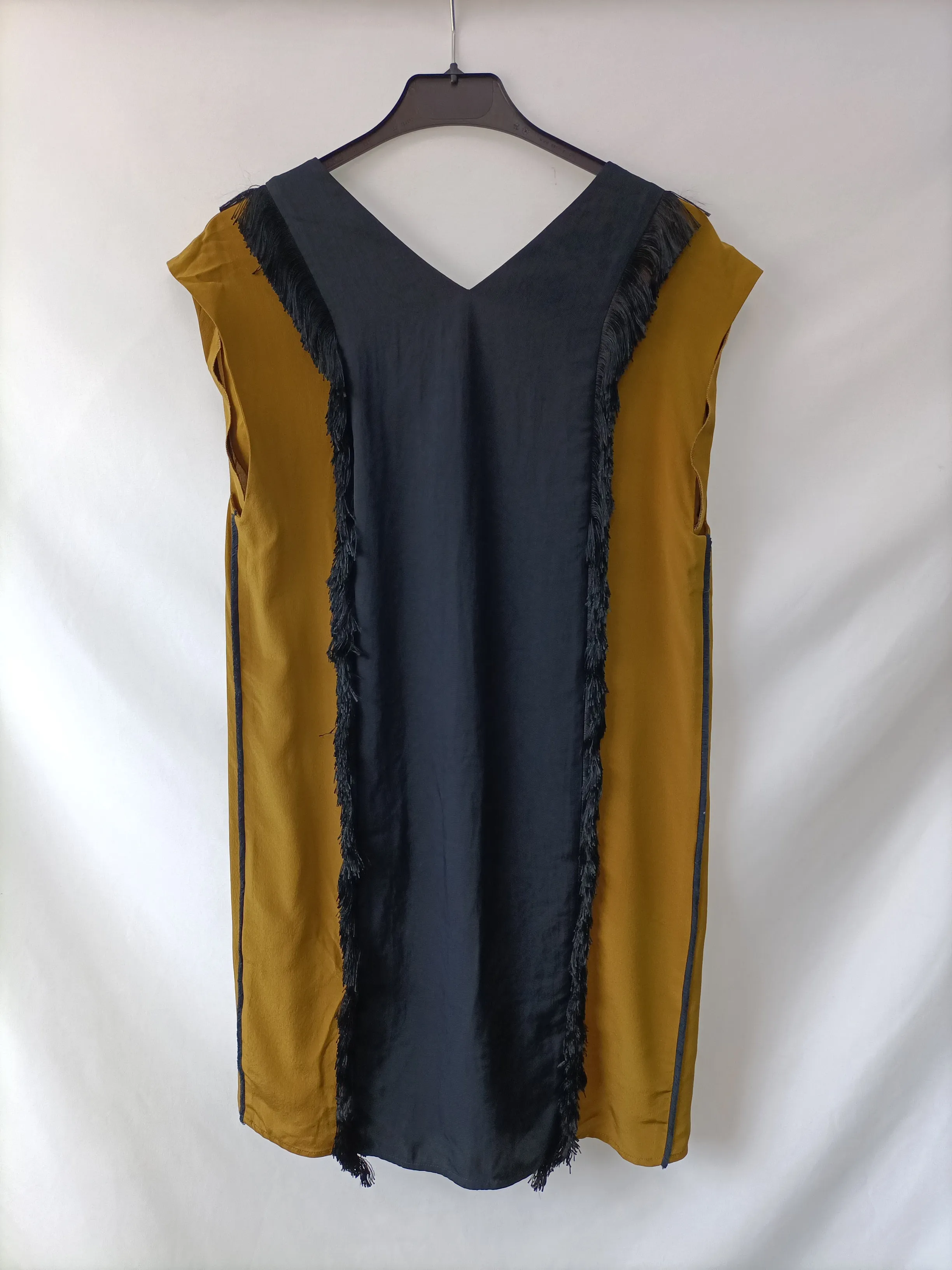 SANDRO. Vestido seda bicolor Tu (s/m)