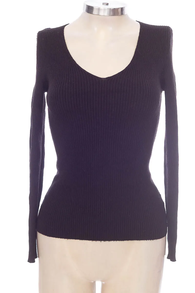 SWEATER COLOR NEGRO  ACTIVE USA