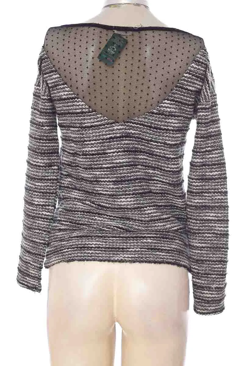 SWEATER COLOR NEGRO  NAF NAF