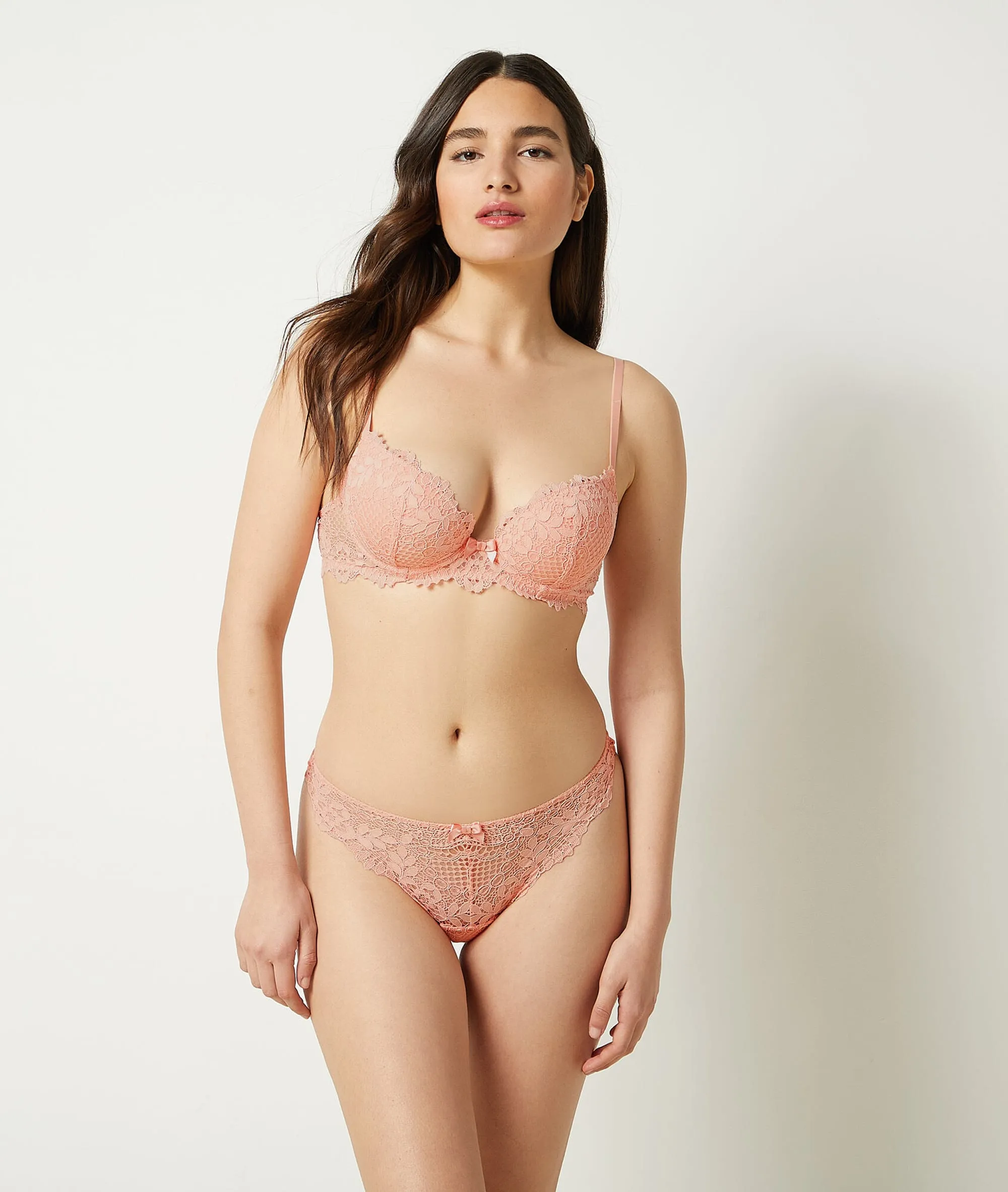 TANGA DE ENCAJE SUCCESS ABRICOT  ETAM