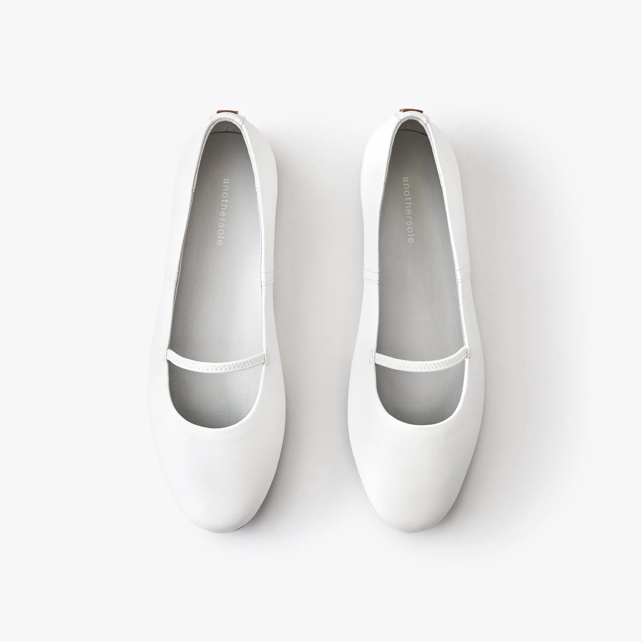 TRAVEL FLATS  WHITE