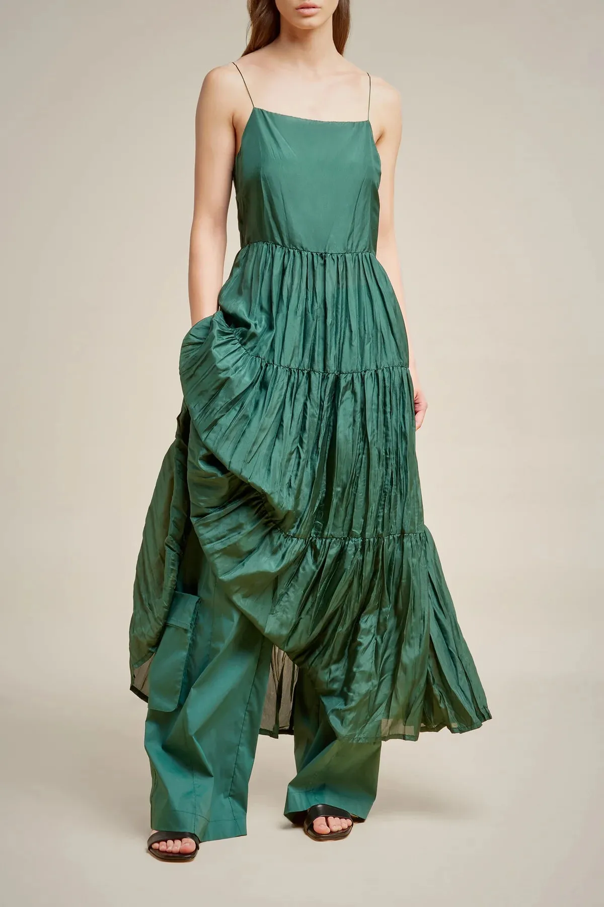 VESTIDO LARGO DE SEDA HABOTAI DE LIVIANA CONTI  GRIS