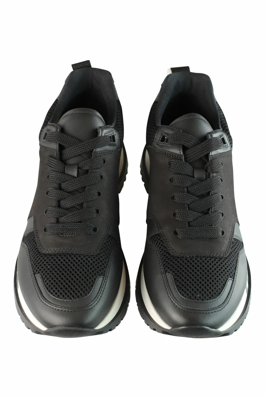 Zapatillas negras 