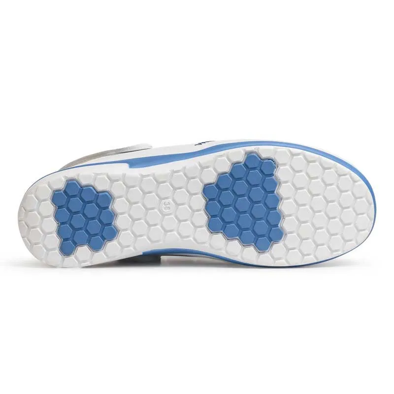 ZUECO MAR BLANCO CON DETALLE AZUL  DIAN