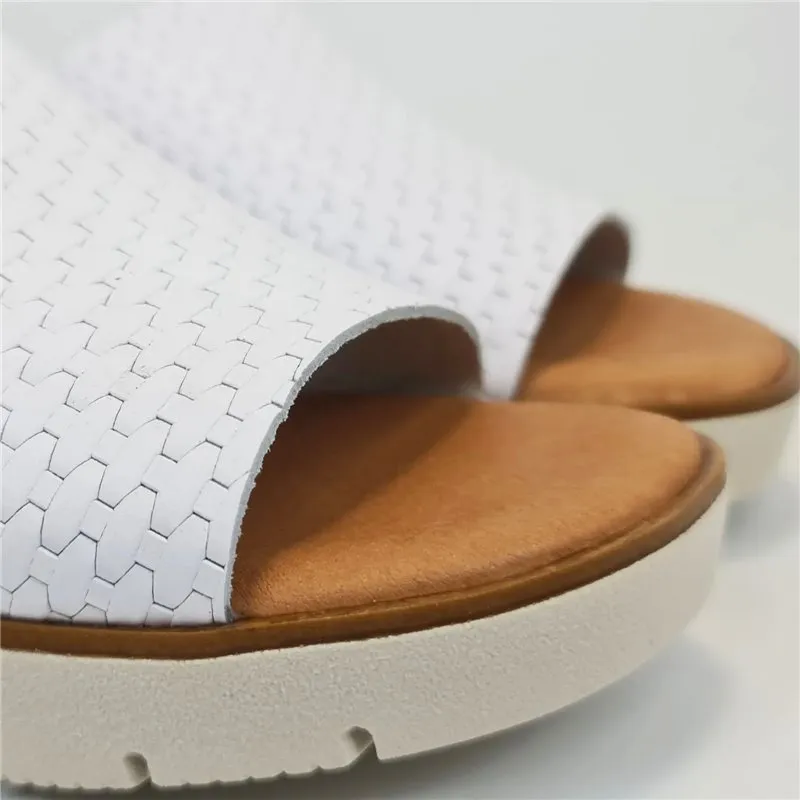 Zuecos Cuña Baja Mujer Piel Punta Abierta Plantilla Acolchada 24802 Blanco, de Blusandal